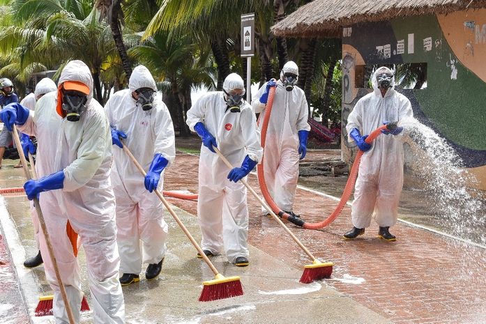 Desinfecção é realizada nas ruas de Maceió