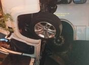 Imprudência causa grave acidente entre ônibus e caminhonete