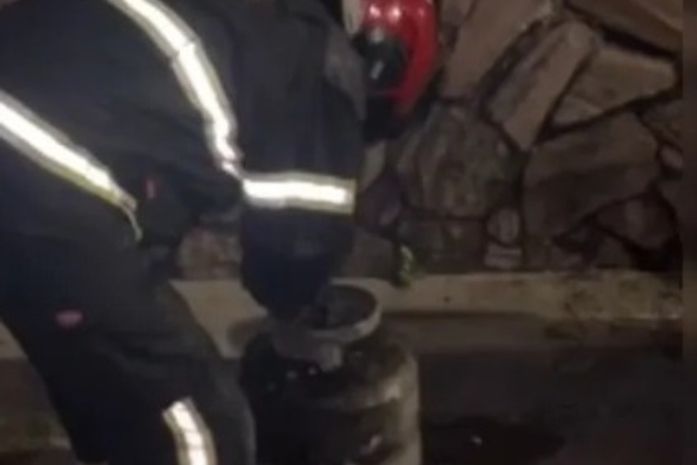 Explosão de botijão provoca incêndio, destrói casa e deixa feridos, no Tabuleiro dos Martins