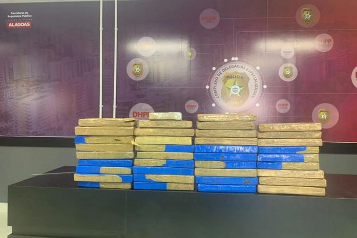 Homem é preso em flagrante com 33kg de maconha, em Maceió