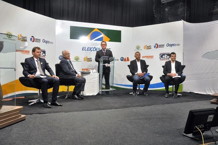 Em debate Tarcizo Freire renova suas propostas para governar Arapiraca