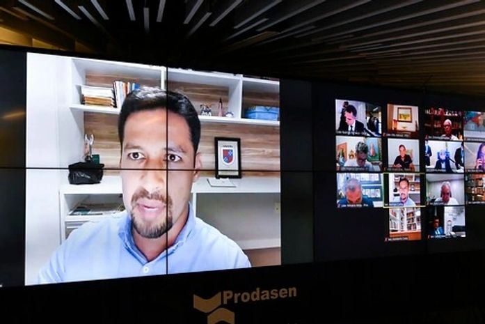 Senado aprova relatório de Rodrigo Cunha que endurece penas para fraudes eletrônicas