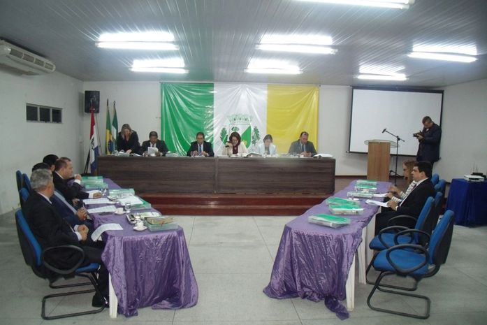 Trabalhos legislativos reiniciados em Arapiraca com oposição “light”