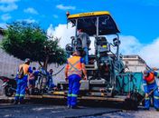 Obras de recapeamento e pavimentação de asfalto têm início e vão recuperar 4 km em Pão de Açúcar