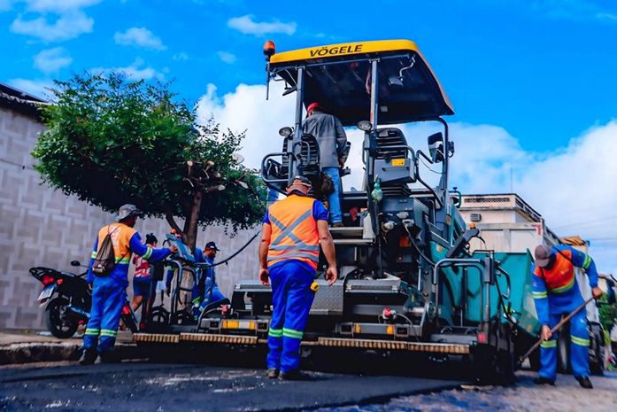 Obras de recapeamento e pavimentação de asfalto têm início e vão recuperar 4 km em Pão de Açúcar