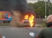 Veículo pegou fogo na AL-220 em Arapiraca