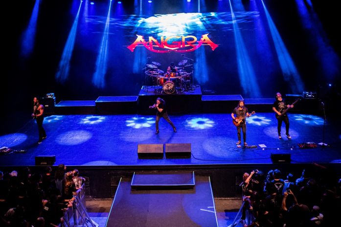 Angra toca maiores sucessos de carreira neste sábado (22) em Maceió
