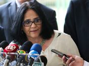 Damares Alves, que também é pastora, afirmou que terá como prioridade as políticas públicas para mulheres.