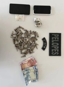 PM apreende drogas e prende foragido durante ações em bairros de Arapiraca