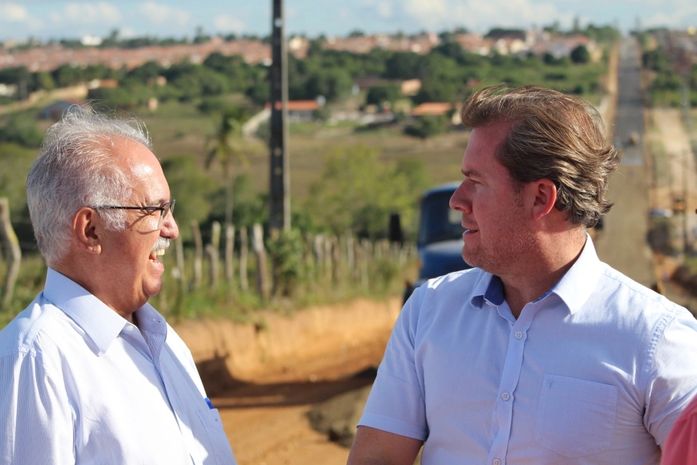 Deputado Marx Beltrão agradece empenho de Teófilo na execução de obras