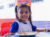 Benefícios sociais e emocionais: especialista fala sobre importância da merenda escolar e mudanças que impactaram positivamente creches públicas da capital 