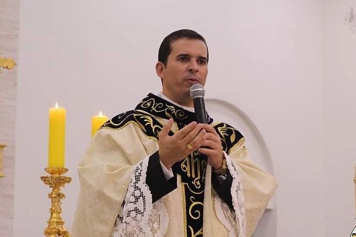Padre Fábio Freitas diz estar tranquilo, após momento de agonia e tristeza com o episódio de vandalismo em Palmeira