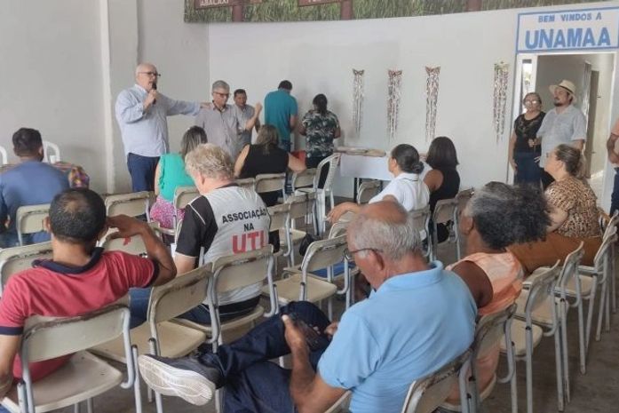 Prefeitura e Unamaa buscam melhorias para campos de futebol comunitários