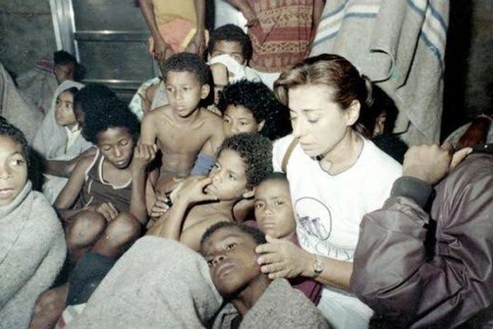 Eu não conheço Yvonne Bezerra de Mello, mas, faz tempo que sei quem ela é.