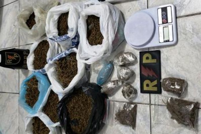 Maior parte do material estava na residência de um dos acusados