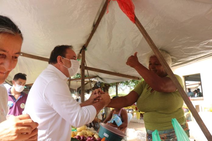 Luciano anuncia compromisso de modernizar açougue da Lagoa do Rancho e revitalizar feiras nos bairros