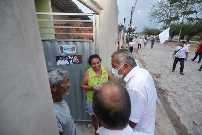Tarcizo Freire recebe apoio dos moradores do bairro Bom Sucesso