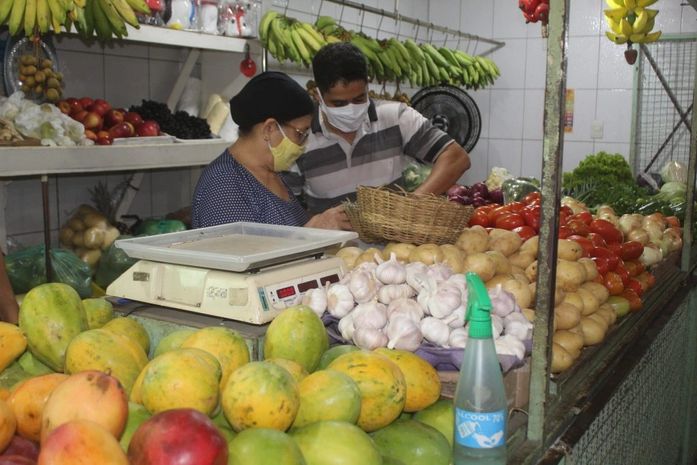 Confira os horários de funcionamento dos mercados e feiras livres no feriado de São João
