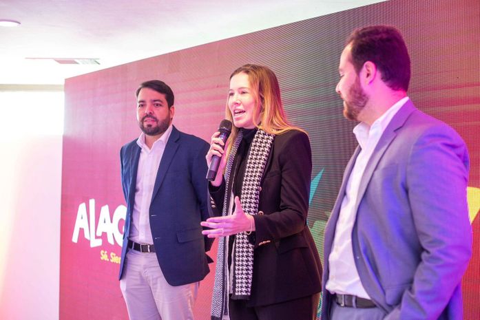 Ampliação da malha área internacional: Cibele Moura, única parlamentar alagoana em evento na Argentina, reforça apoio ao turismo