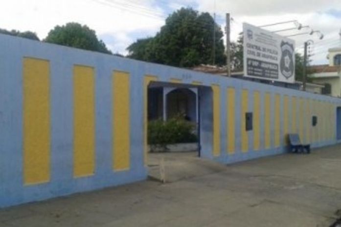 Homens armados assaltam mercadinho em Arapiraca