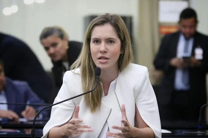 Deputada Cibele Moura apresenta projeto que cria política estadual de atenção a pessoas com lipedema em Alagoas