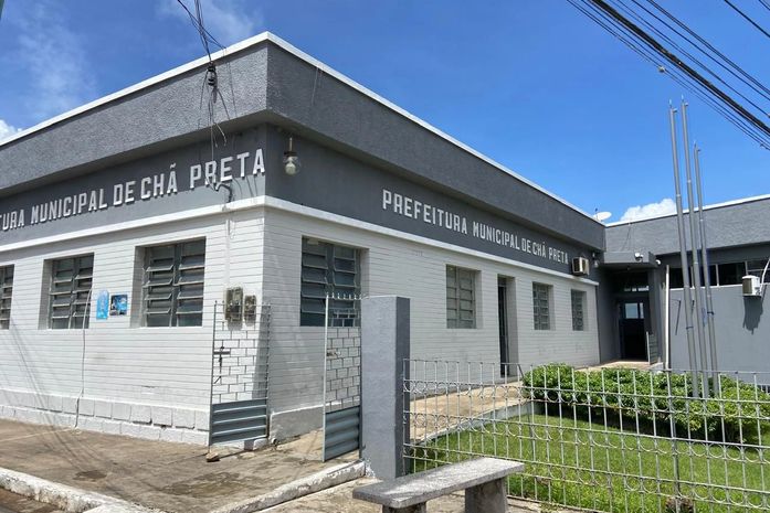 Prefeitura de Chã Preta antecipa salário de Julho