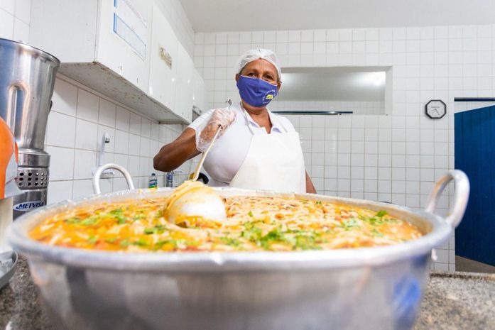 Em artigo publicado na Exame, Rafael Brito defende ampliação de recursos para merenda escolar