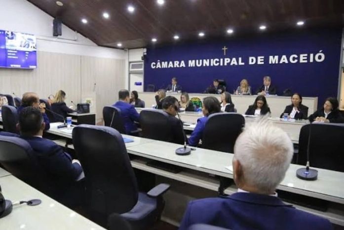 A Câmara de Maceió deverá ter 27 vereadores no pleito de 2024.