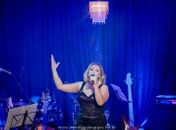 A cantora Kel Monalisa se apresenta neste sábado (20) no teatro Jofre Soares 