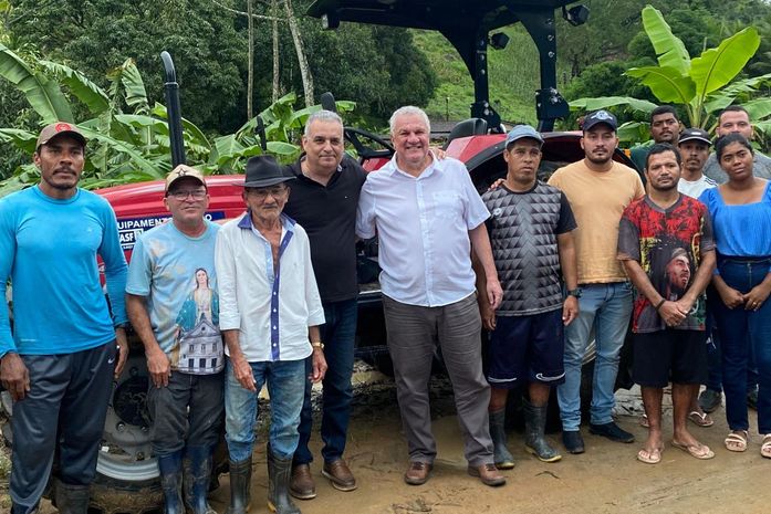 Alfredo Gaspar entrega maquinário agrícola e fortalece diálogo com a população de União e Murici