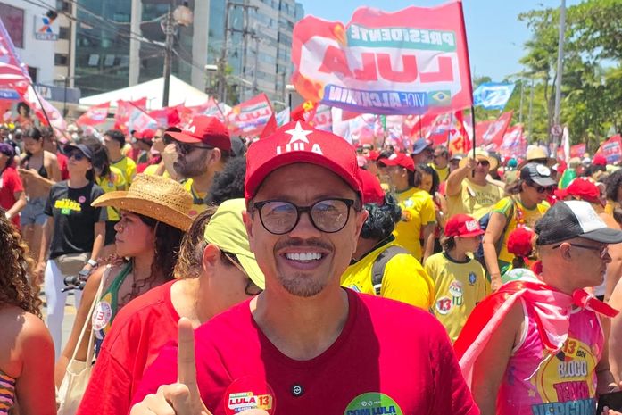 Charles Hebert ganha destaque em site nacional por atuação na campanha de Lula