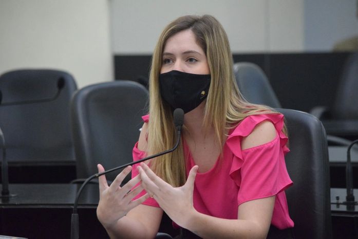Deputada Cibele Moura