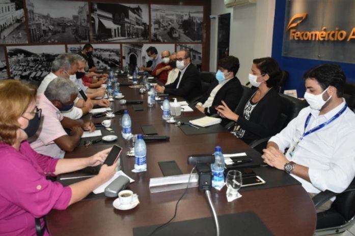 Desenvolve esclarece dúvidas dos empresários sobre a linha de crédito do governo