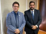 Secretário Mário Frias em reunião com Leonardo Dias