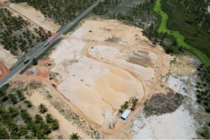 Extração de areia em Feliz Deserto