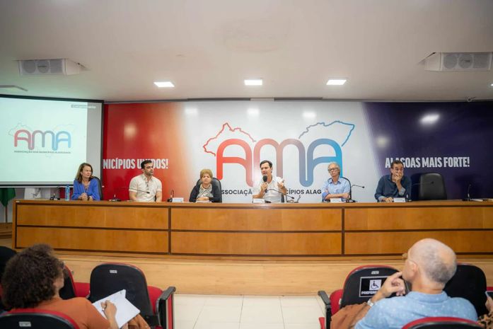 AMA recebe representantes da USP para avançar na qualificação da educação municipal