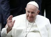 Papa fará sua 1ª aparição pública após a internação neste domingo