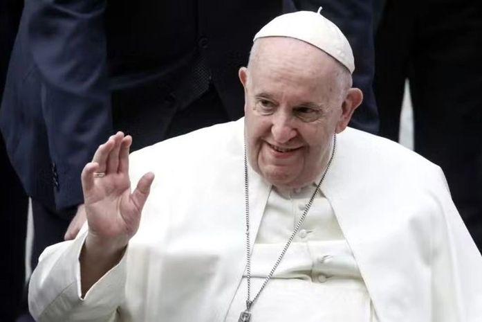 Papa fará sua 1ª aparição pública após a internação neste domingo