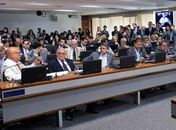 Projeto de criminalização da LGBTfobia avança no Senado