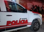 Homem é espancado pela população após esfaquear e abusar sexualmente da própria esposa