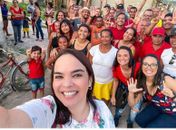 Márcia Coutinho aparece em diversas fotos em suas redes sociais na busca do voto junto com o povo do Passo