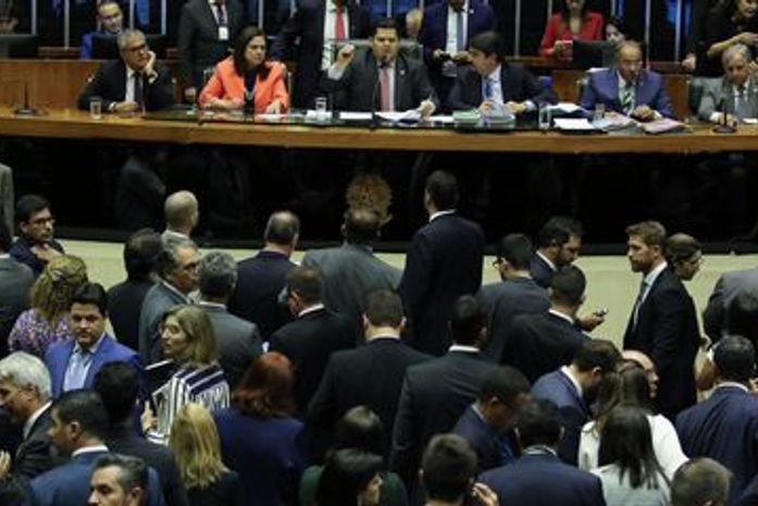 Com decisão, relator não pode indicar prioridades na execução de obras