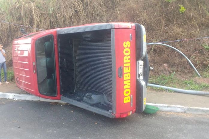 Acidente na Pierre Chalita