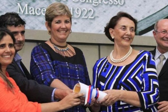 Assembleia Legislativa presta homenagem à pianista Selma Britto