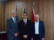 Presidente Fernando Toledo empossa novo agente de controle externo do TCE/AL

