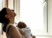 Maio Furta-cor: psicóloga alerta sobre a importância do cuidado com a saúde mental de mães e gestantes; lei garante assistência psicológica 