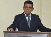 Presidente da Câmara ameaça impor regra para que vereadores submetam ao teste do bafômetro 