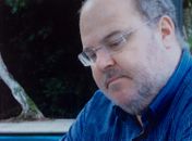 Imprensa Oficial Graciliano Ramos lança livro inédito de poemas de Sidney Wanderley