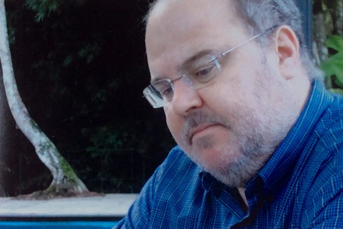 Imprensa Oficial Graciliano Ramos lança livro inédito de poemas de Sidney Wanderley