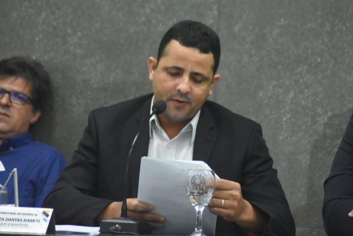 Sessão extraordinária sobre orçamento em Porto Real do Colégio